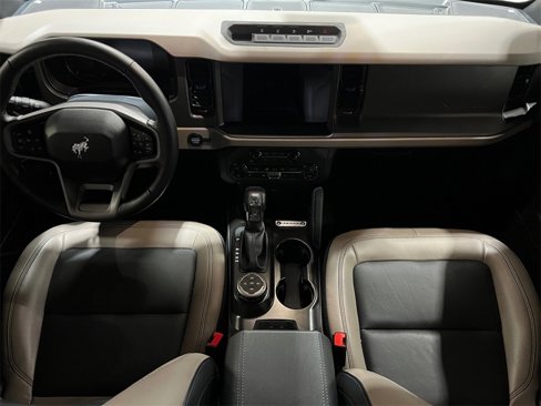 Used 2024 Ford Bronco Wildtrak image 39