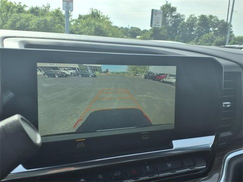 Used 2025 Chevrolet Silverado 1500 LT image 5