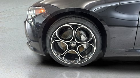 New 2025 Alfa Romeo Giulia AWD image 23