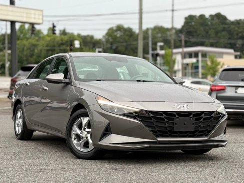 Used 2021 Hyundai Elantra SE image 7