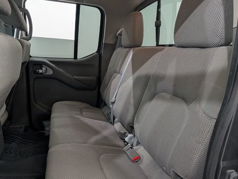 Used 2014 Nissan Frontier SV w/ SV Value Truck Package image 23