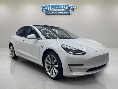 Used 2019 Tesla Model 3 Standard Range image 1