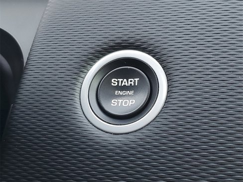 Used 2020 Land Rover Discovery Sport S R-Dynamic image 9