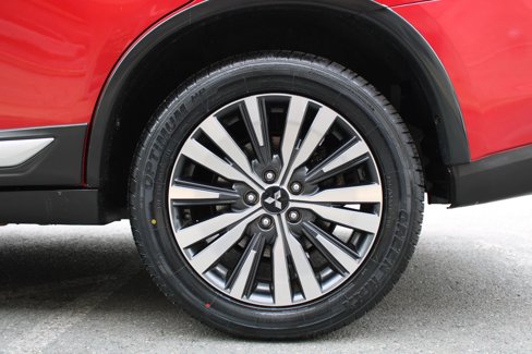 Used 2020 Mitsubishi Outlander SEL image 30