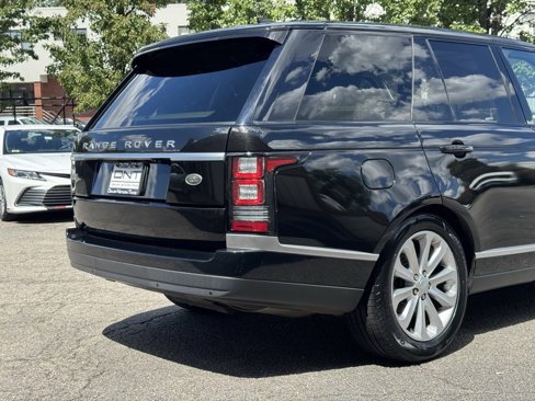 Used 2017 Land Rover Range Rover HSE image 16