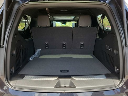 New 2026 Chevrolet Suburban Premier image 19