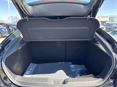 New 2025 MAZDA MAZDA3 2.5 S Hatchback w/ Premium Pkg image 10