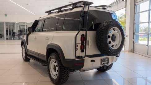 New 2024 Land Rover Defender 110 S image 5