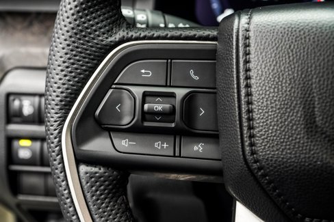 Used 2025 Toyota Tacoma Limited image 27