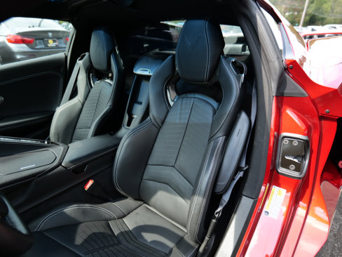 Used 2023 Chevrolet Corvette Stingray Preferred Cpe w/ Z51 Performance Package image 17