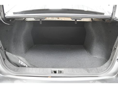 Used 2024 Nissan Versa S w/ Trunk Package image 34