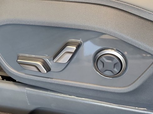 New 2026 Kia EV9 Wind image 11