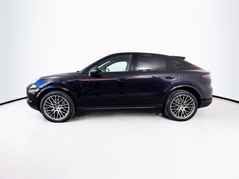 Certified 2022 Porsche Cayenne Platinum Edition image 2