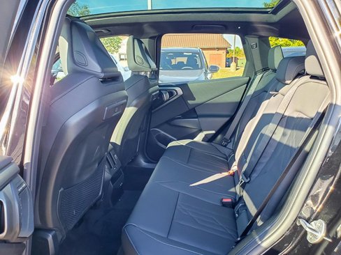 New 2026 BMW X3 M50 w/ Premium Package image 11