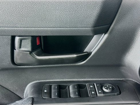 Used 2024 Toyota Tacoma SR5 image 15