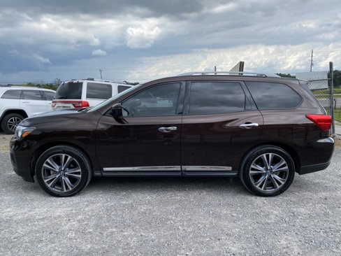 Used 2019 Nissan Pathfinder Platinum image 8