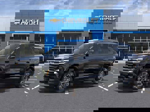 New 2026 Chevrolet Traverse LT image 2