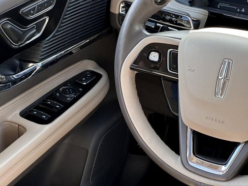 Certified 2022 Lincoln Corsair AWD w/ Premium Package image 23