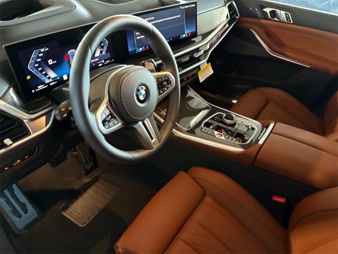 New 2026 BMW X7 M60i image 12