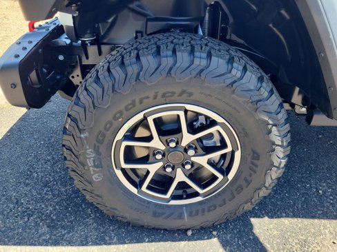 New 2025 Jeep Wrangler Unlimited Rubicon image 31