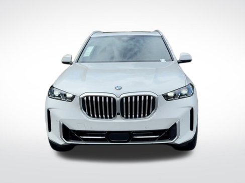 New 2026 BMW X5 xDrive40i w/ Premium Package image 3