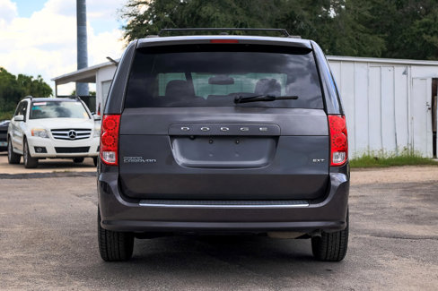 Used 2020 Dodge Grand Caravan SXT image 7