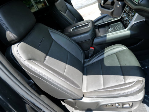 Used 2022 GMC Yukon Denali image 37