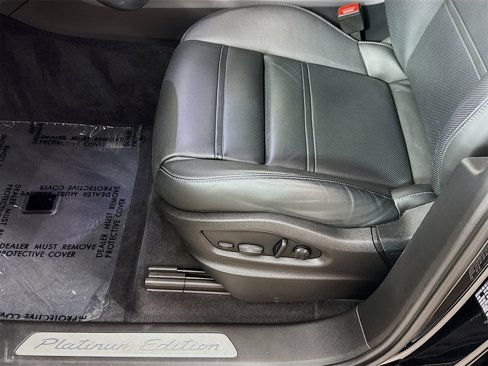 Certified 2022 Porsche Cayenne S Platinum image 16