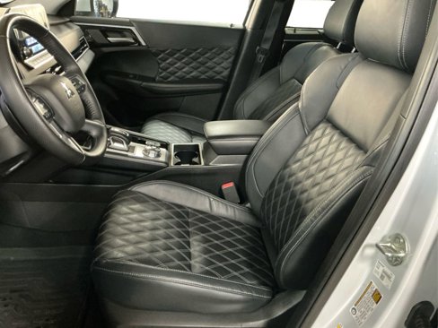 Used 2024 Mitsubishi Outlander SEL image 23