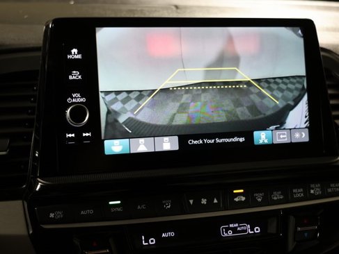 New 2026 Honda Odyssey Touring image 17