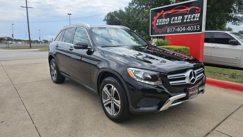 Used 2019 Mercedes-Benz GLC 300 w/ Premium Package image 6