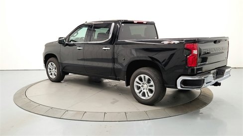 Used 2025 Chevrolet Silverado 1500 LTZ image 6