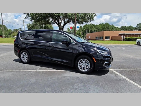 New 2026 Chrysler Pacifica Select image 37