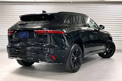 New 2026 Jaguar F-PACE R-Dynamic S image 4