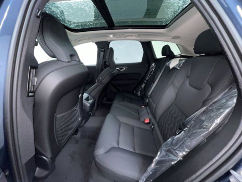 New 2026 Volvo XC60 B5 Plus w/ Climate Package image 5