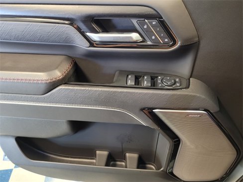 Used 2024 GMC Sierra 2500 AT4X image 28