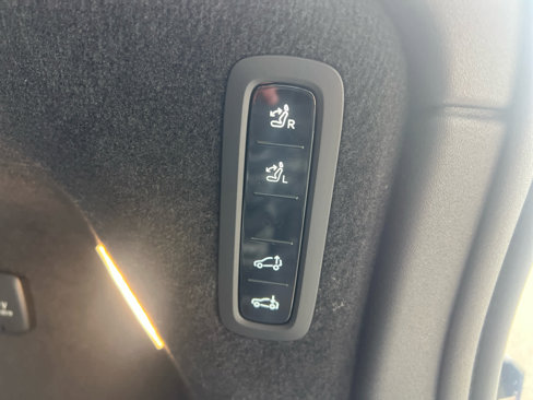 New 2025 Volvo EX90 Ultra image 11