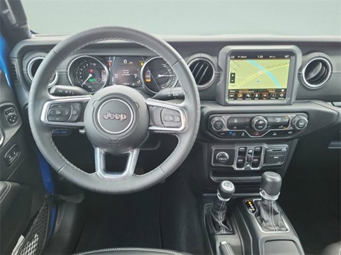 Used 2022 Jeep Wrangler Unlimited Sahara image 15