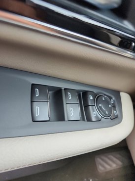 New 2026 GMC Yukon XL Denali image 18