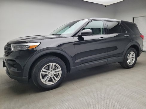 Used 2023 Ford Explorer 4WD image 2