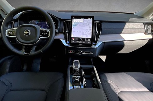 Certified 2025 Volvo XC90 B6 Plus w/ Protection Package Premier image 6