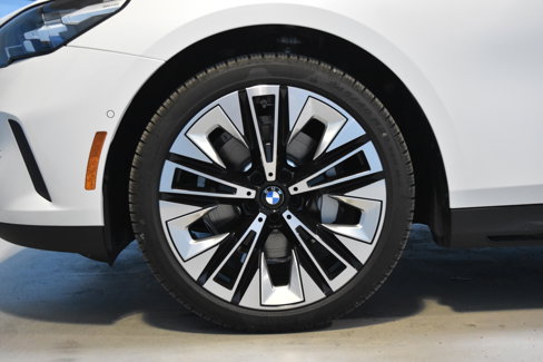 New 2026 BMW 530i xDrive w/ Executive Package image 18