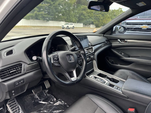 Used 2018 Honda Accord Sport image 21