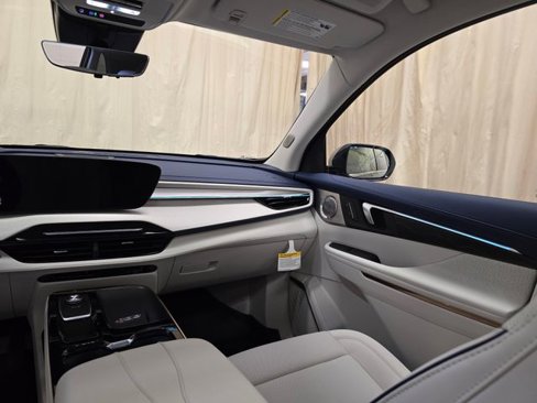 New 2026 Buick Enclave Avenir w/ LPO, Floor Liner Package image 28
