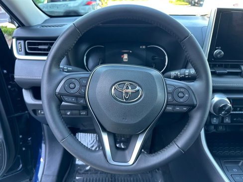 Certified 2025 Toyota RAV4 XLE image 18