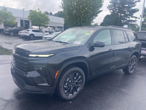 New 2026 Chevrolet Traverse LT w/ Midnight/Sport Edition image 2