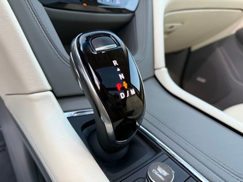 Used 2020 Cadillac XT5 Premium Luxury image 29