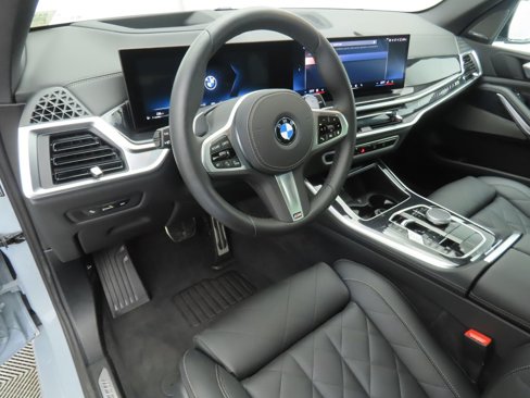 Certified 2026 BMW X5 xDrive40i w/ M Sport Package image 9