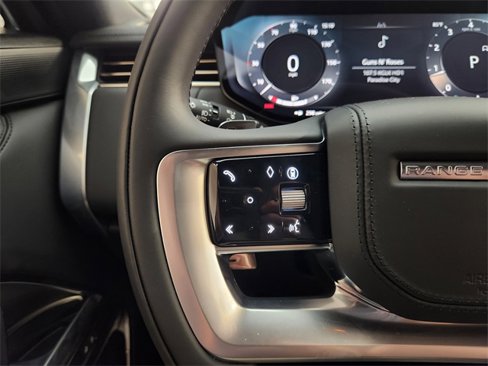 New 2025 Land Rover Range Rover SE image 26