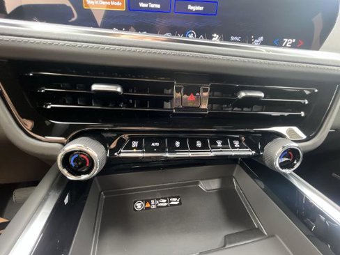 New 2026 Chevrolet Suburban Z71 image 47
